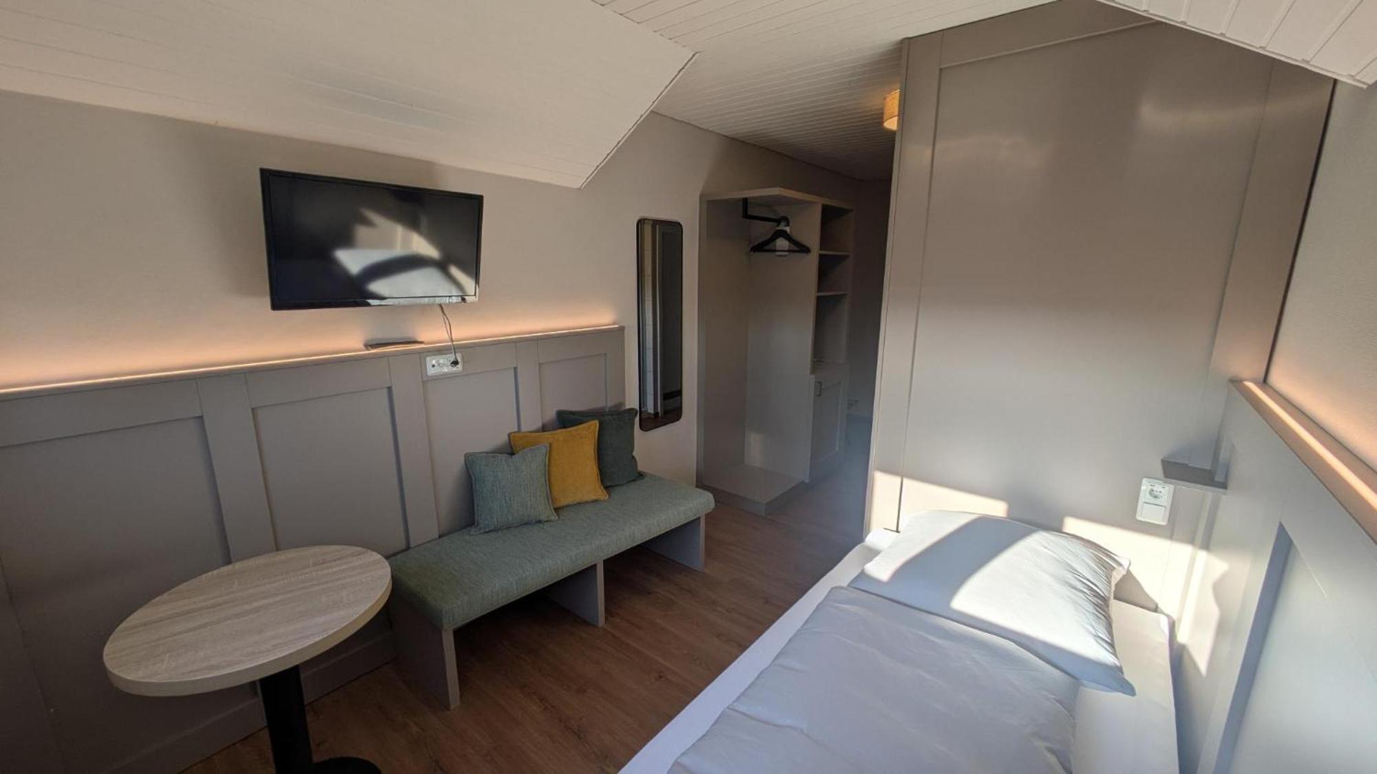 Landhotel Sonneneck - Breuna Im Naturpark エクステリア 写真