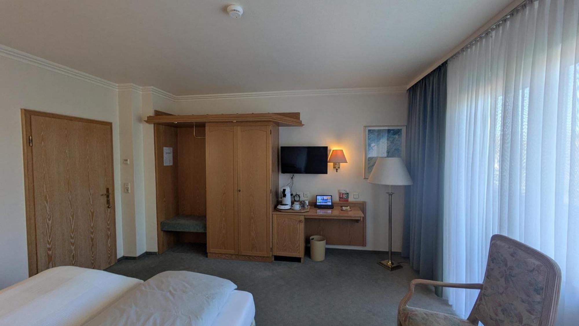 Landhotel Sonneneck - Breuna Im Naturpark エクステリア 写真
