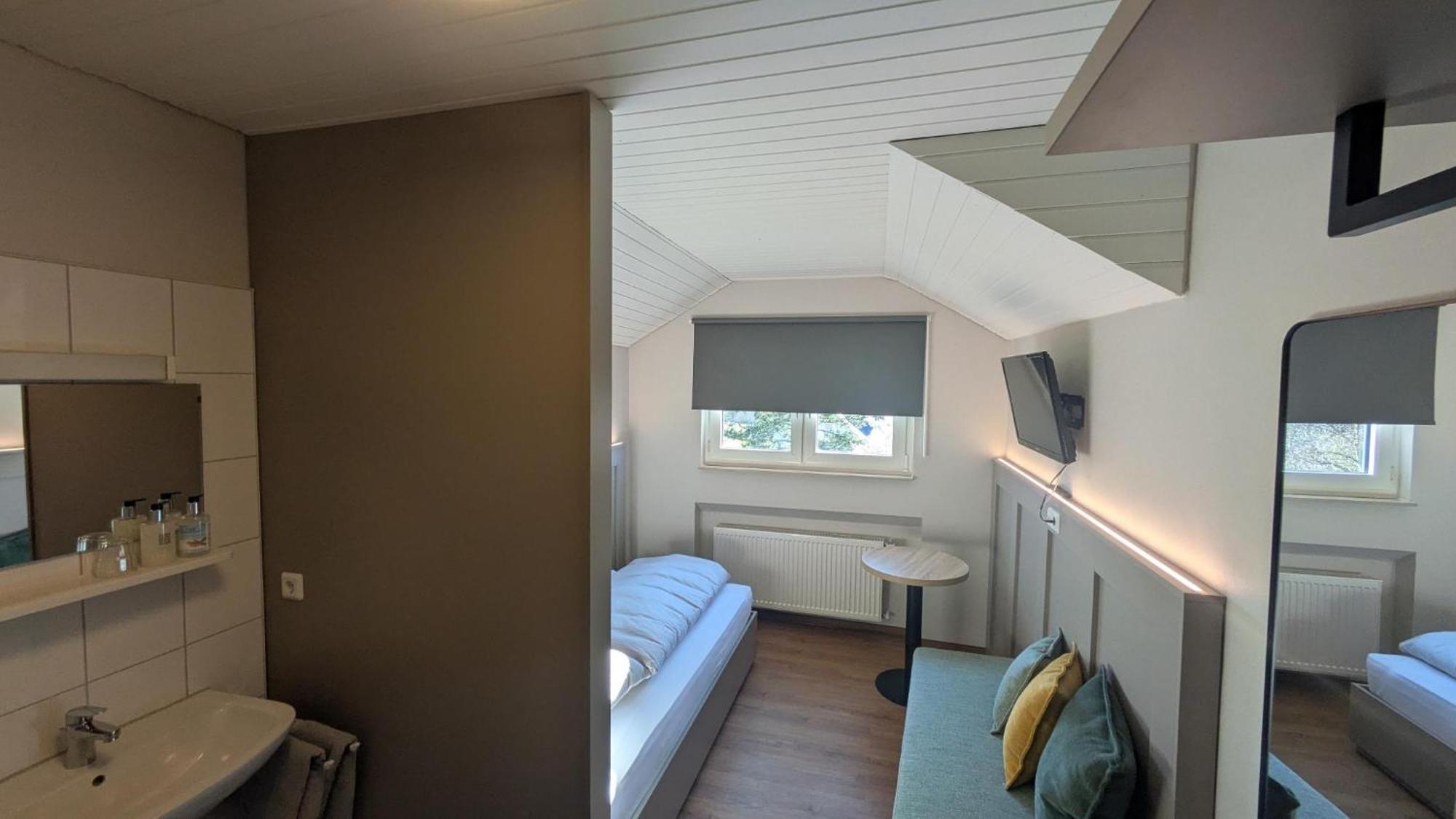Landhotel Sonneneck - Breuna Im Naturpark エクステリア 写真