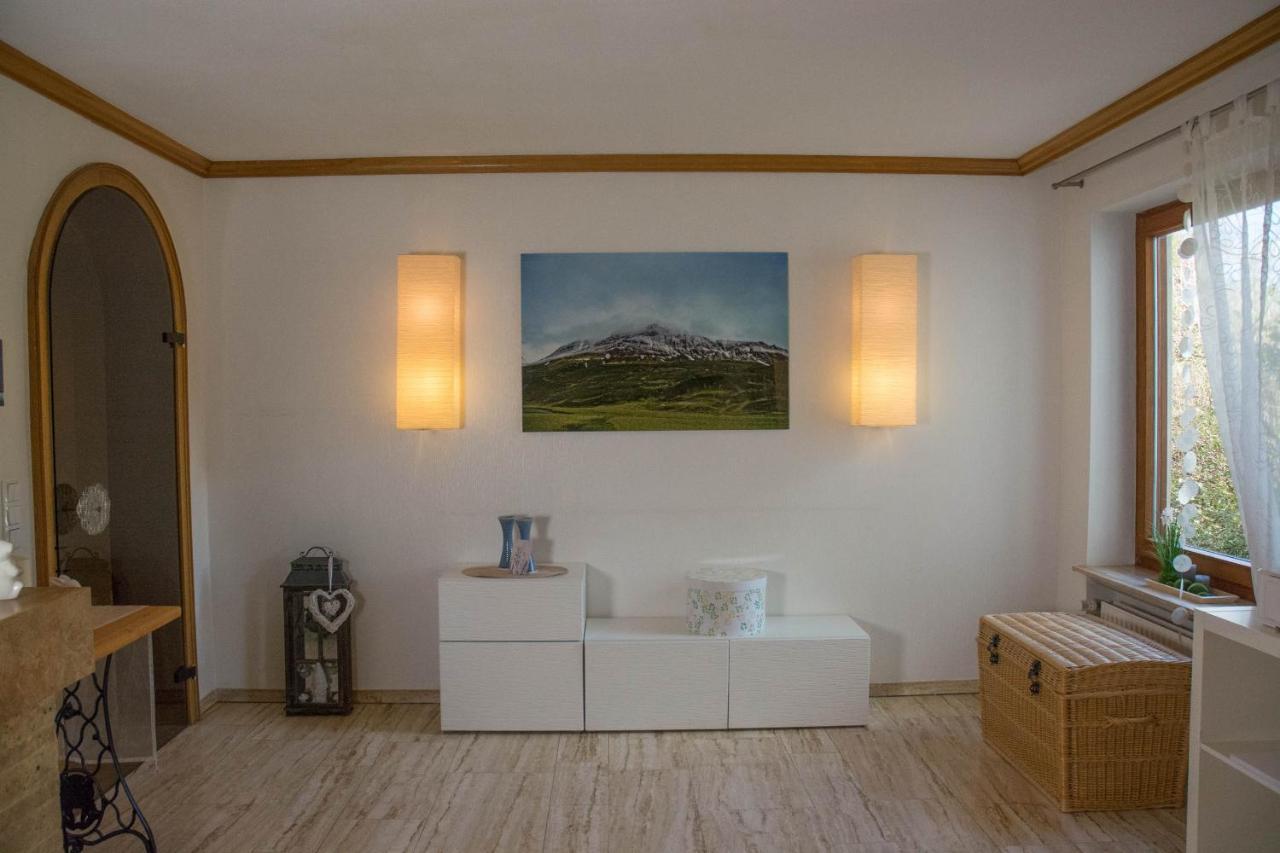 Landhotel Sonneneck - Breuna Im Naturpark エクステリア 写真